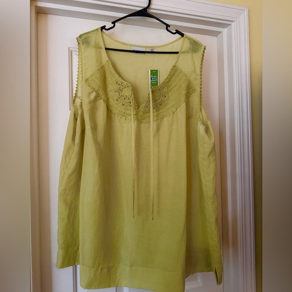 Avenue Light Yellow/Lime Embroidered Sleeveless Blouse